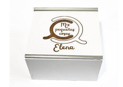 Cajas para quesos con perfil metálico y personalizada de Cajas-Regalo